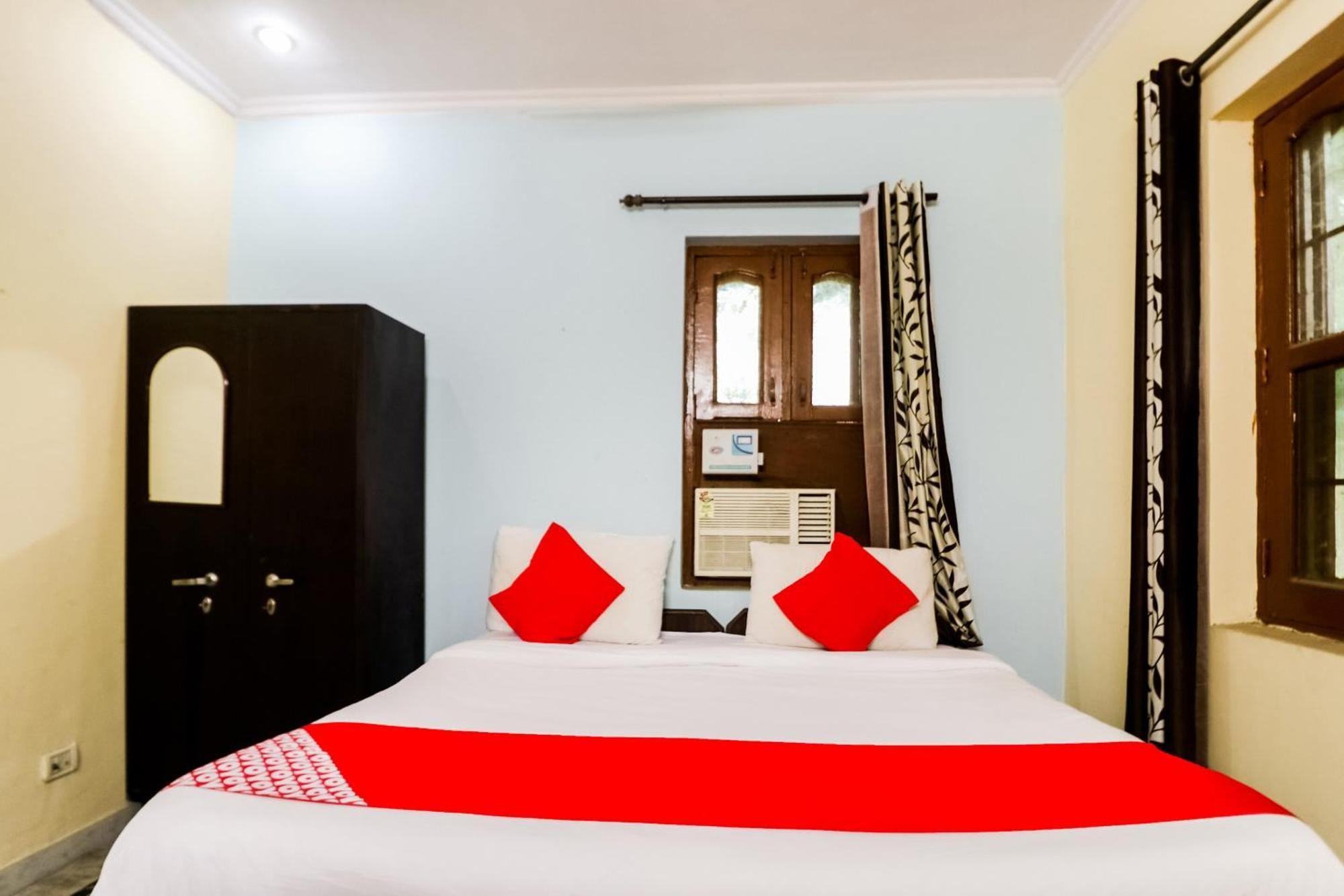 Hotel O Maurya Residency Ґурґаон Екстер'єр фото