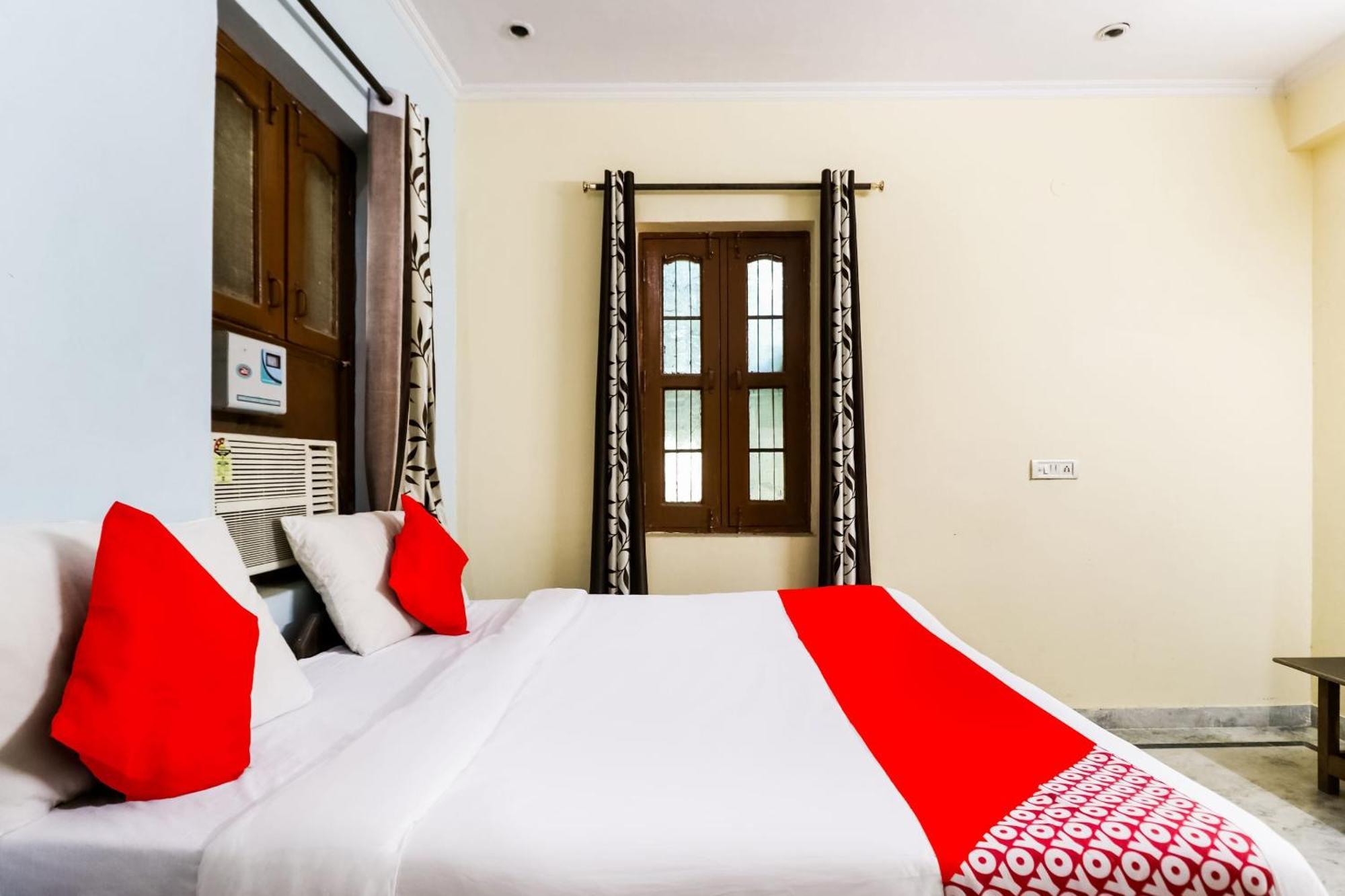 Hotel O Maurya Residency Ґурґаон Екстер'єр фото